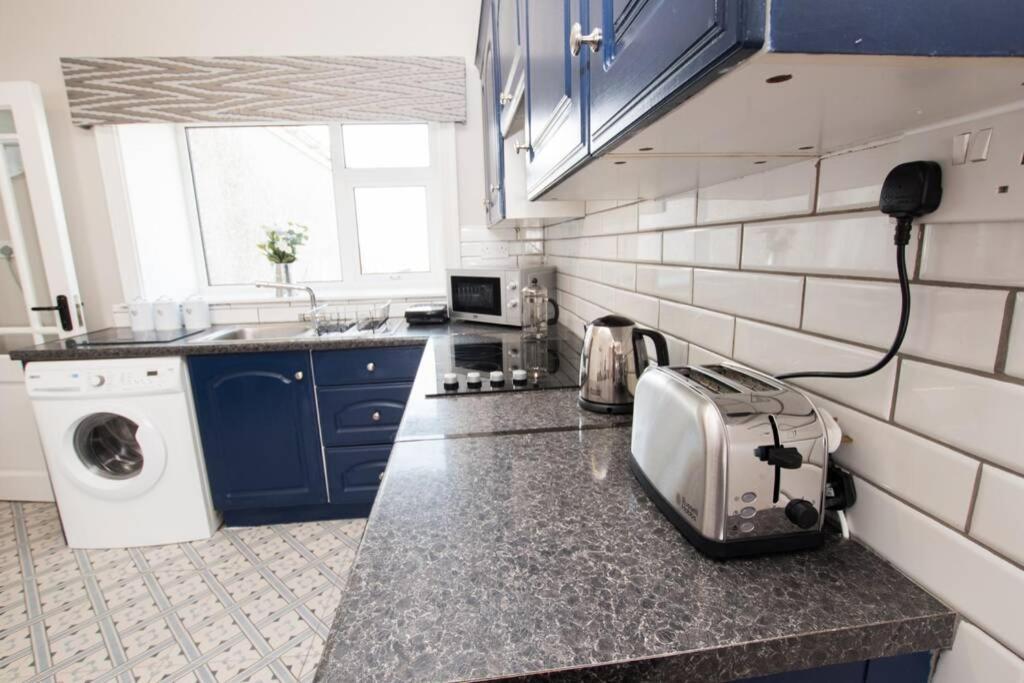 Atlantic View Apartment Дънглоу Екстериор снимка